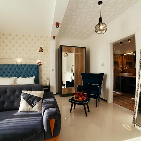 Hotel Platinum 乌尔齐尼 外观 照片
