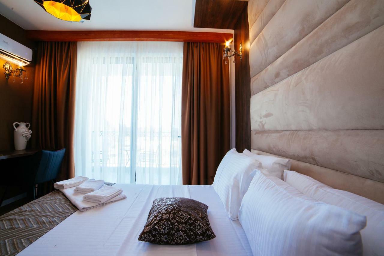 Hotel Platinum 乌尔齐尼 外观 照片