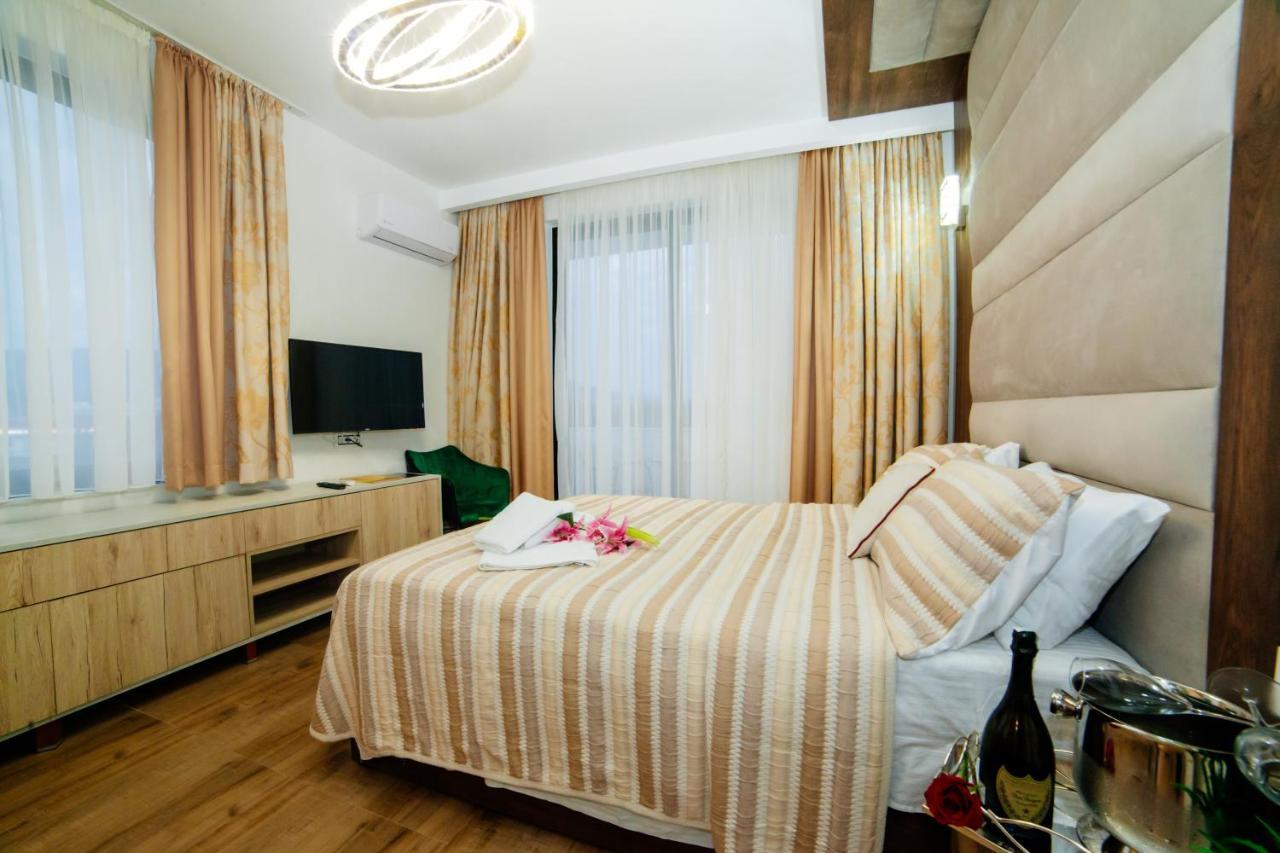 Hotel Platinum 乌尔齐尼 外观 照片