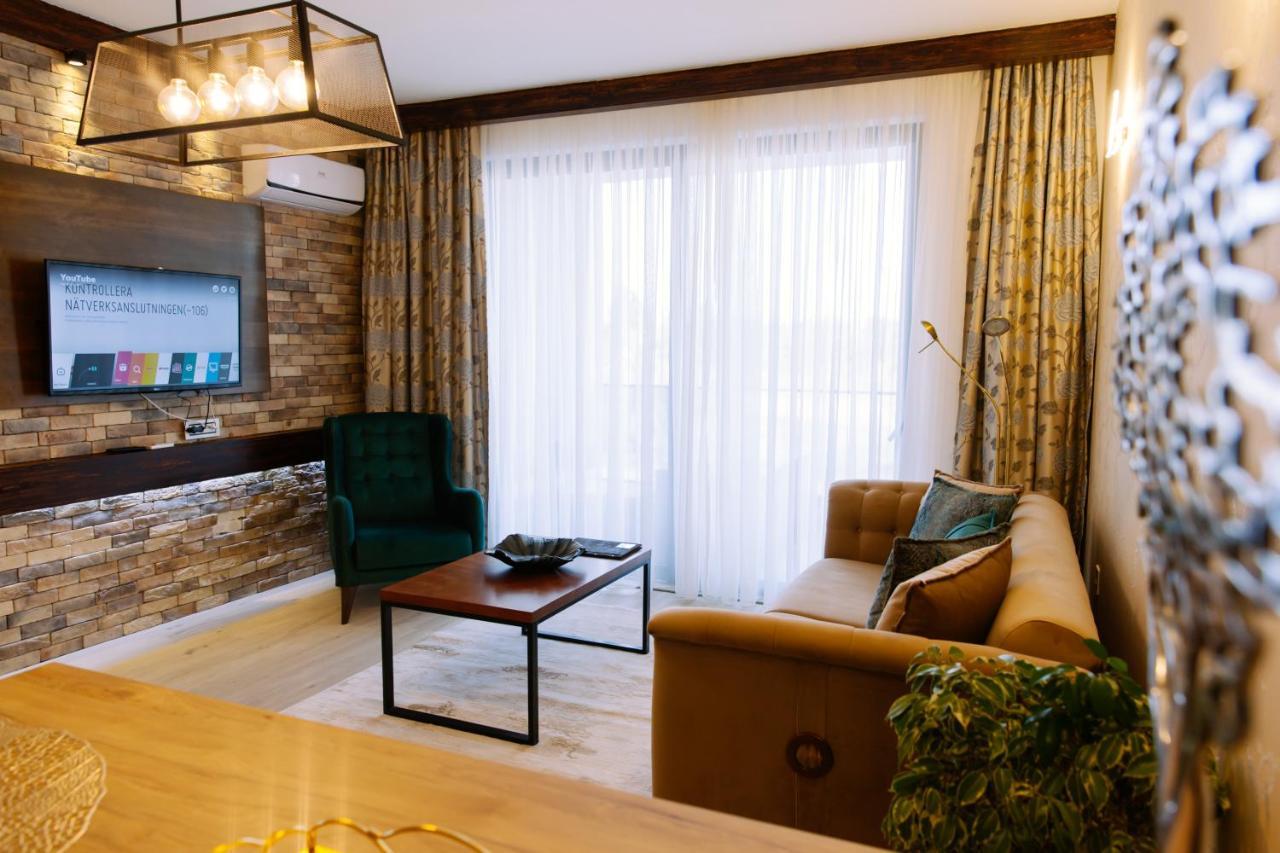 Hotel Platinum 乌尔齐尼 外观 照片